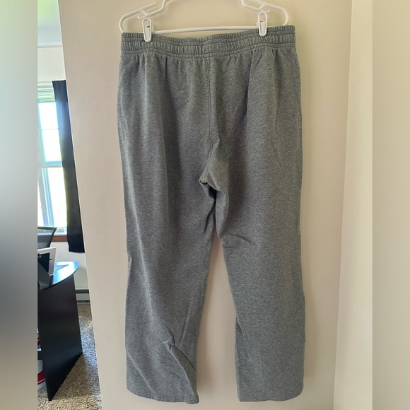 Light Grey Under Armour Sweatpants - Picture 3 of 3